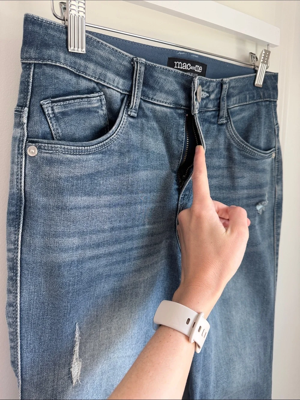 MAC & ME Straight-Leg Distressed Cuff Cropped Jeans